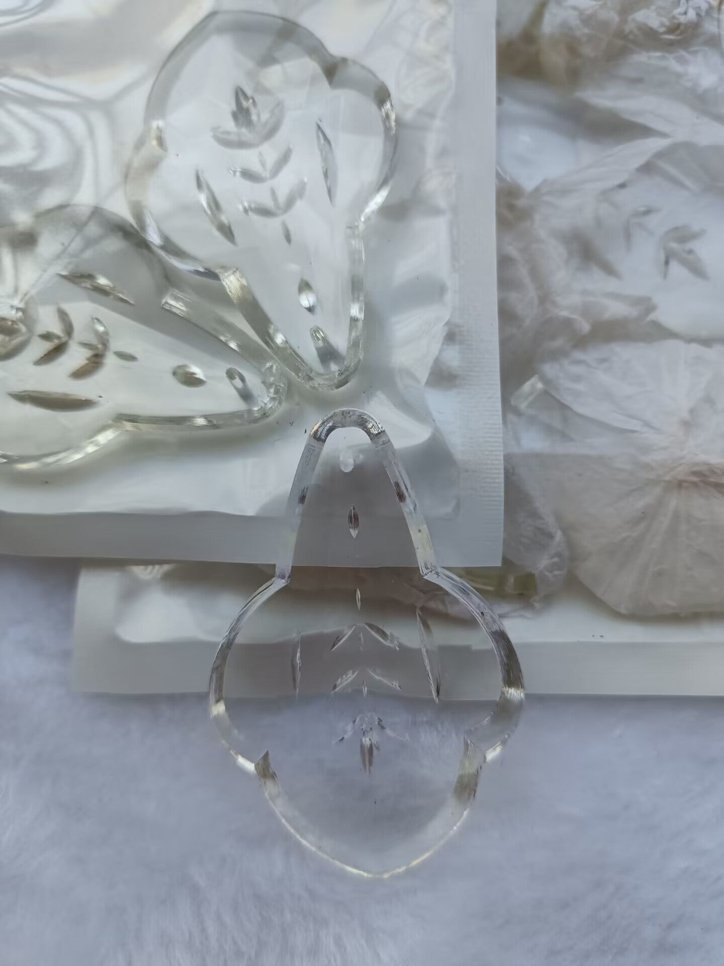 S02 glass charms transparent diy beads suncatcher materials wholesale